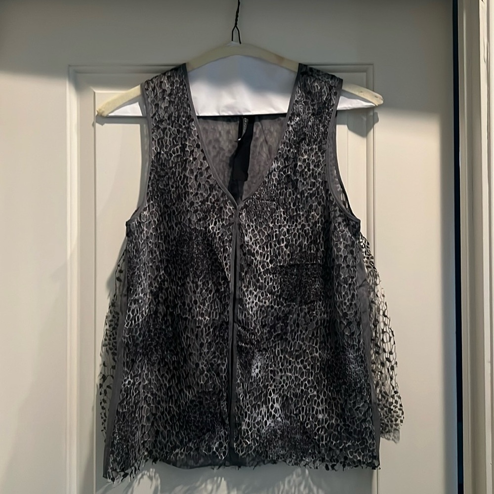 Sleeveless Poleci blouse